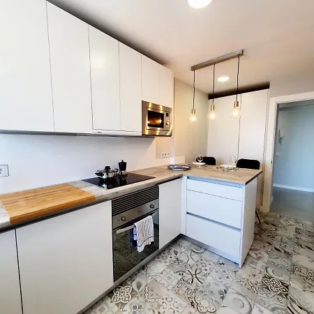 Vistamar 3 Bedrooms *