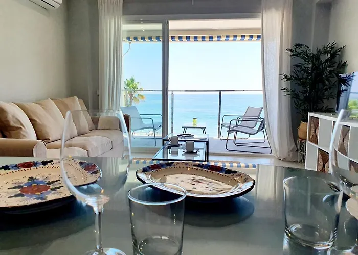 Vistamar 3 Bedrooms 에스테포나