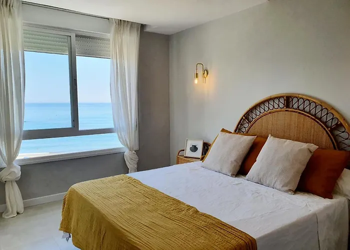 아파트 Vistamar 3 Bedrooms 에스테포나