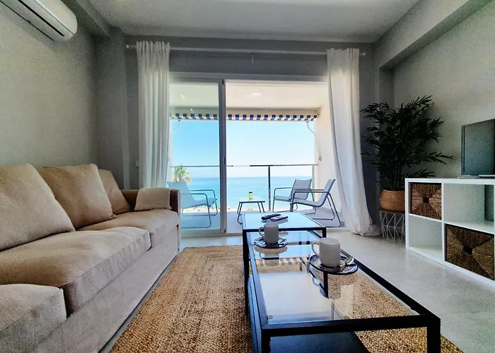 Vistamar 3 Bedrooms 아파트 에스테포나