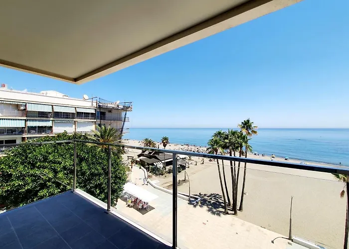 아파트 Vistamar 3 Bedrooms *