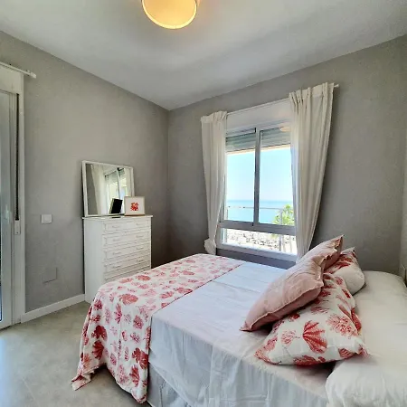 Vistamar 3 Bedrooms *