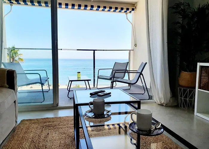 Vistamar 3 Bedrooms Apartment