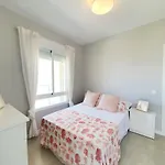 Vistamar 3 Bedrooms *