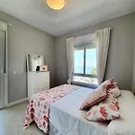 Vistamar 3 Bedrooms *